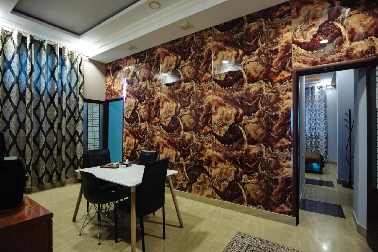 Golden Seconds Hotel เยเรวาน ภายนอก รูปภาพ