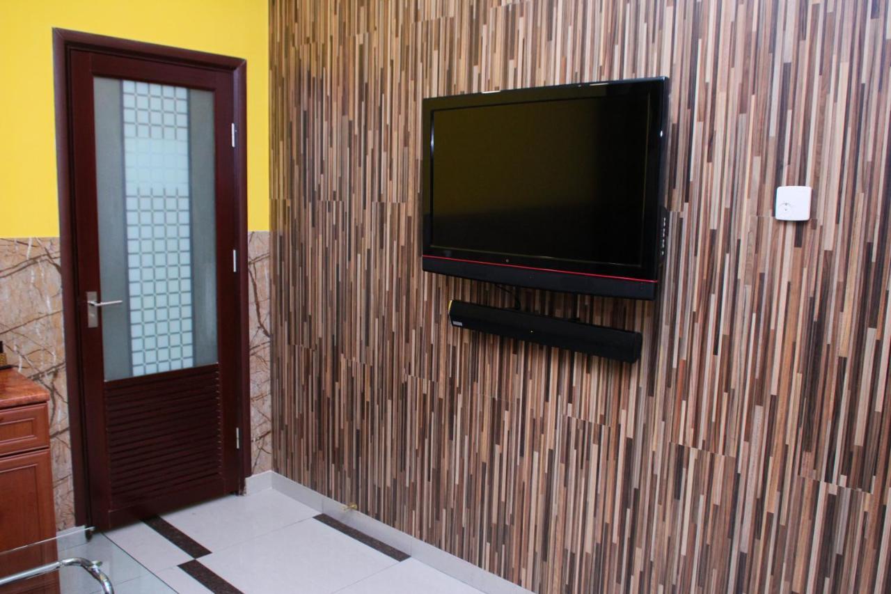 Golden Seconds Hotel เยเรวาน ภายนอก รูปภาพ